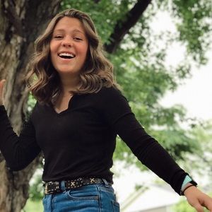 Meet your Posher, Lydia